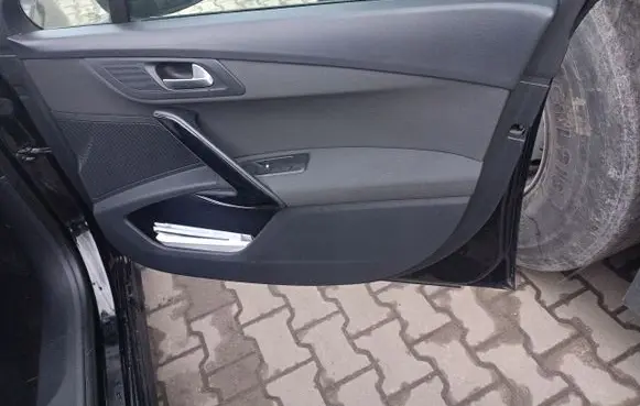 Peugeot 508 Rear door card trim 