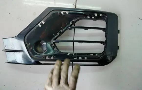 Audi Q2 - Front bumper lower grill 81A807681G