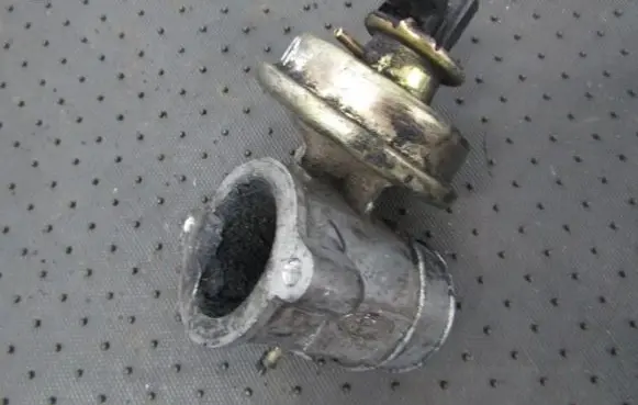 Ford Mondeo Mk III EGR valve 4S7Q9D475KG 4S7Q-9D475-KG