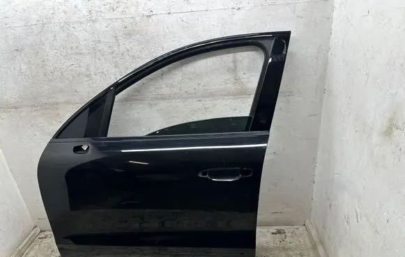 Porsche Macan (95B) Front door 