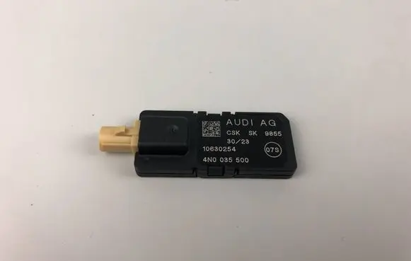 Audi Q4 e-tron Aerial antenna amplifier 4N0035500