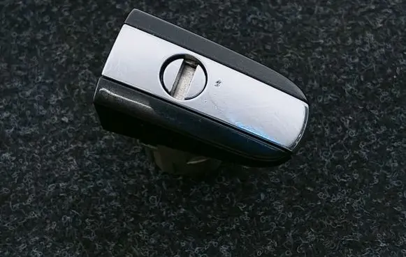 Volkswagen Phaeton Front door handle cover 3D0837167
