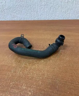Mercedes-Benz E C207 W207 Engine coolant pipe/hose A2048301096 861