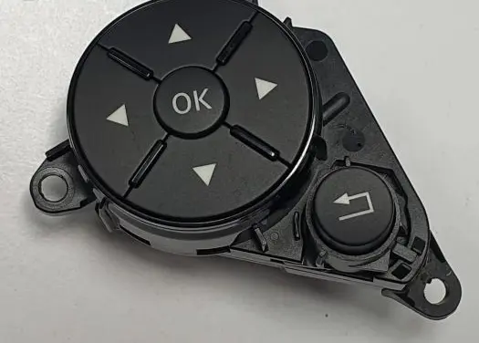 Mercedes-Benz E C207 W207 Steering wheel buttons/switches A2048210151