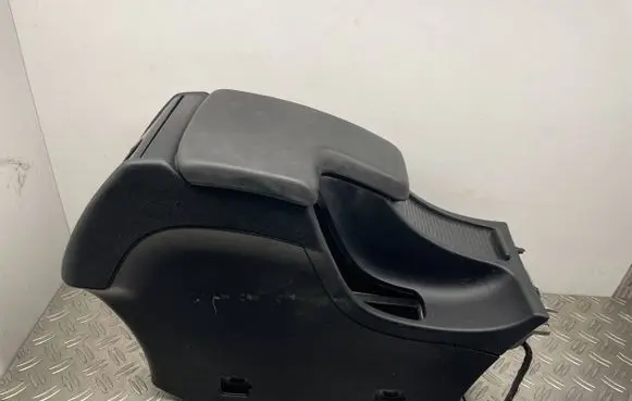 Alfa Romeo 159 Armrest 
