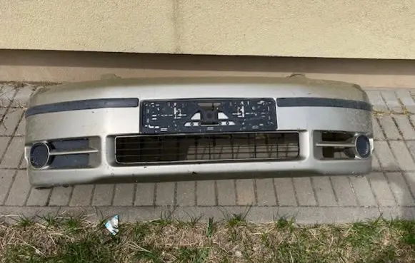 Toyota Avensis Verso Front bumper