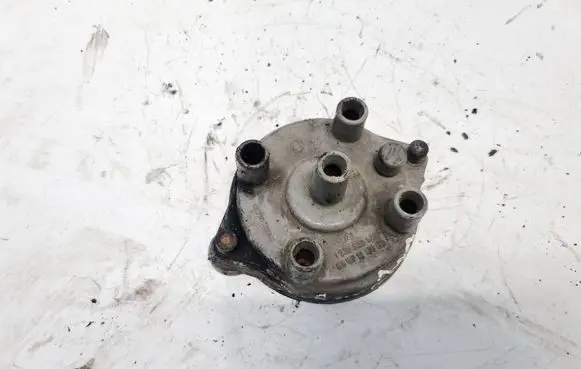 Ford Sierra Spark distributor cap 1235522423 88wf12106bb