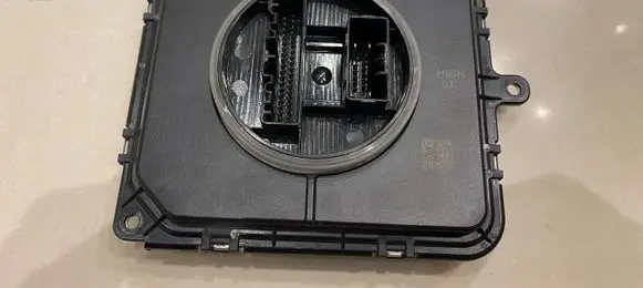 Volvo S90, V90 LED ballast control module 32337412
