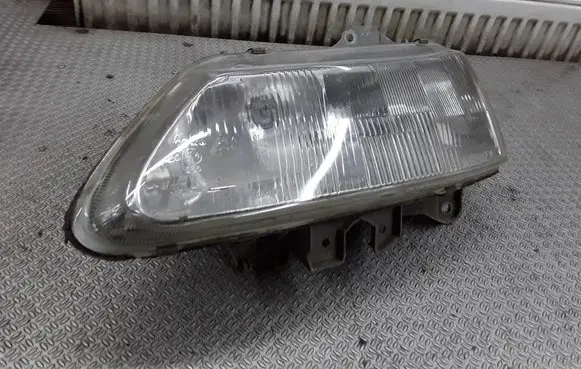 Renault Laguna I Headlight/headlamp 302142617