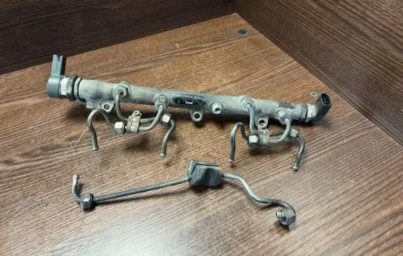 Fuel main line pipe
