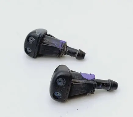 Hyundai Elantra Windshield washer spray nozzle 