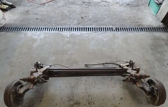 Citroen Berlingo Rear axle beam 