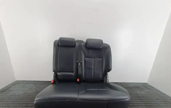 Mercedes-Benz GL X164 Second row seats 