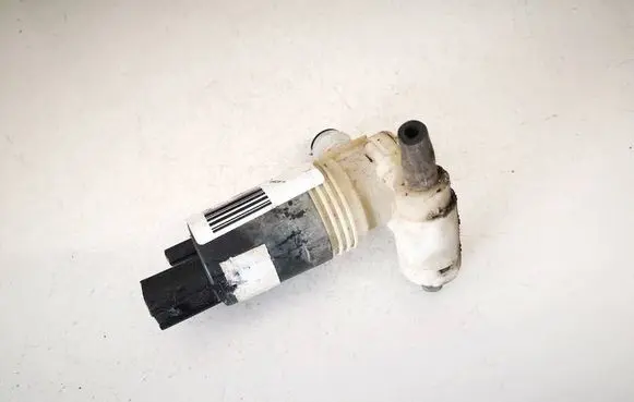 Jeep Grand Cherokee (WK) Windscreen/windshield washer pump
