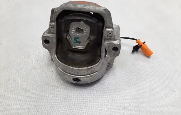 Audi A4 S4 B8 8K Engine mount bracket 8R0199381