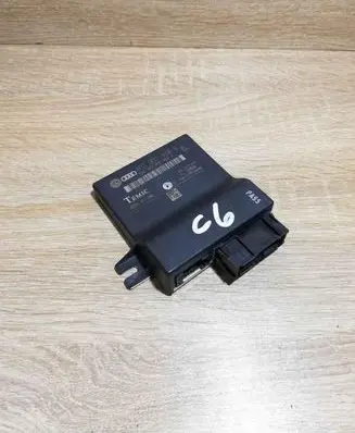 Audi A6 S6 C6 4F Gateway control module 4F0907468B