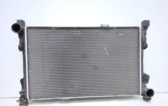 Mercedes-Benz SLK R171 Coolant radiator A2035004503