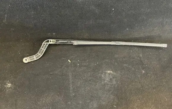 Land Rover Discovery 3 - LR3 Front wiper blade arm 6h3217526ba