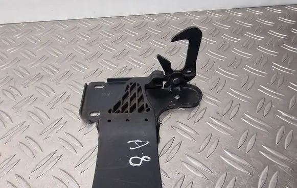 Audi A8 S8 D3 4E Engine bonnet/hood lock/latch loop/hook 4E0823485B