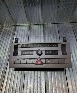 Peugeot 407 Climate control unit 96573328