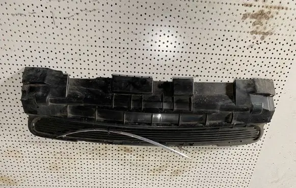 Mercedes-Benz A W169 Front bumper lower grill