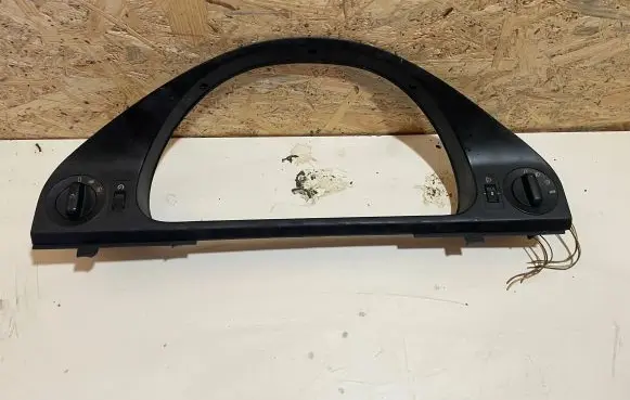 BMW 5 E39 Dashboard trim 8159735