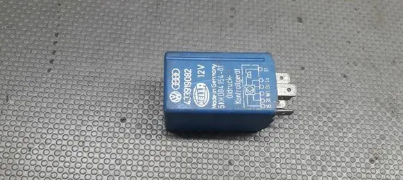 Audi 80 90 B3 Fuel pump relay 433919082