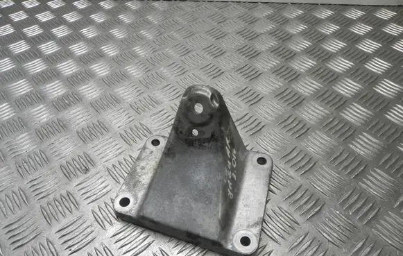 Jaguar XJ X351 EGR valve cooler bracket 8W836061AA VD19191