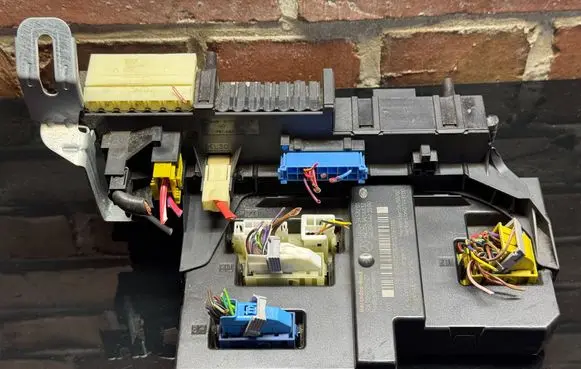 Mercedes-Benz C W204 SAM control unit 2045458201