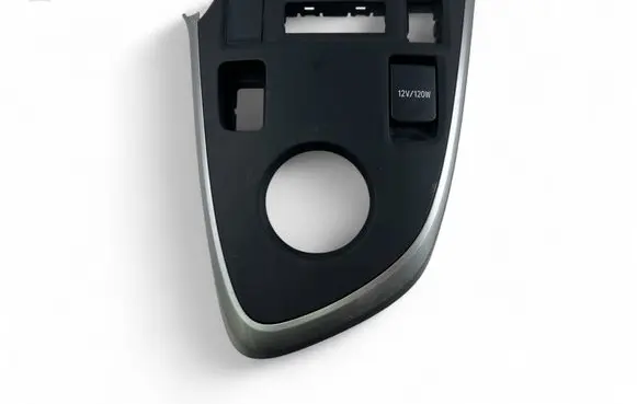 Toyota Auris E180 Center console 