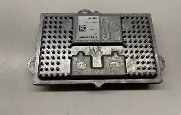 Ford Fusion II Headlight ballast module Xenon 90087685