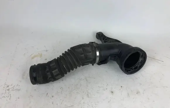 Maserati Ghibli Turbo system vacuum part 670038736 24052120 2405239