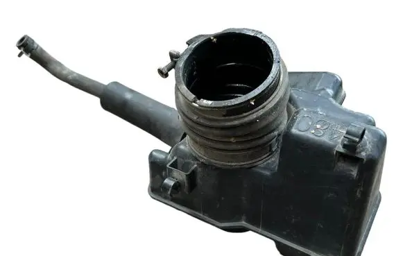 Intake resonator