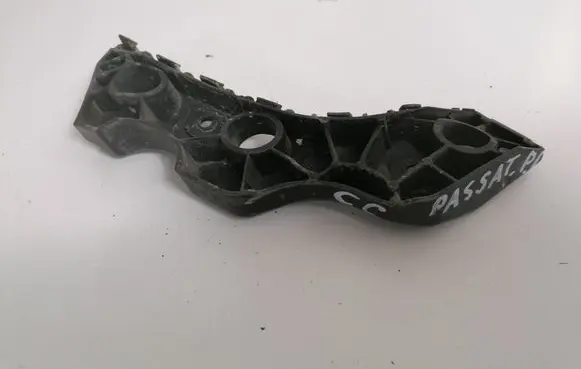 Volkswagen PASSAT CC Front bumper mounting bracket 3C8807184A