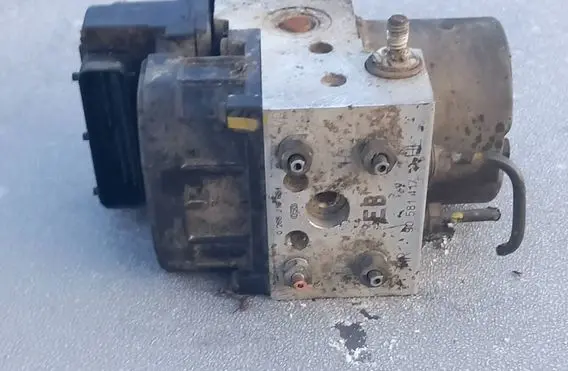 Opel Zafira A ABS Pump 90581412