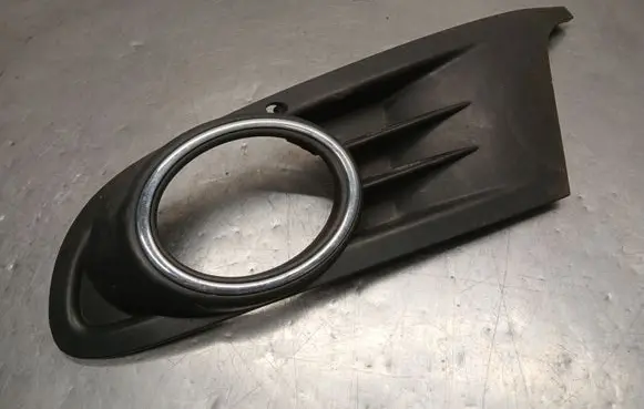 Volkswagen Golf VI Front fog light trim/grill 5K0853665