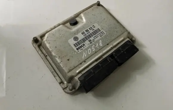Skoda Fabia Mk2 (5J) Engine control unit/module 045906019CE
