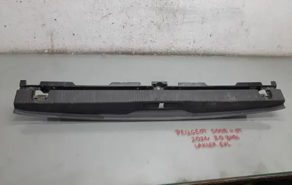 Peugeot 5008 II Trunk/boot sill cover protection 981135977