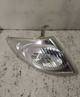 Mazda Premacy Front indicator light P1997