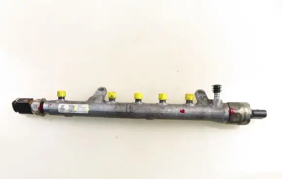 Skoda Superb B6 (3T) Fuel main line pipe 03L130089B 5WS40730 03L906051