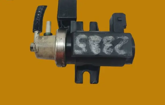 BMW 5 E60 E61 Turbo solenoid valve