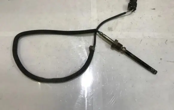 Mercedes-Benz Sprinter W901 W902 W903 W904 Exhaust gas temperature sensor a0071539528
