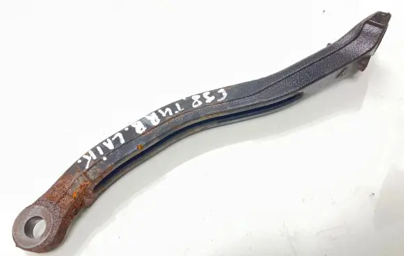 Toyota Auris E180 Engine mounting bracket