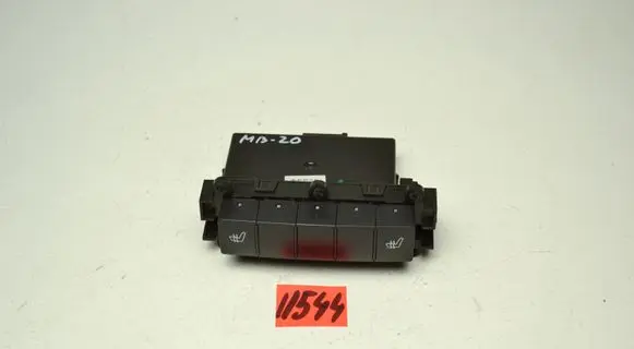 Mercedes-Benz B W245 Seat heating switch A1698208510