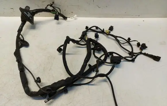 Volvo XC40 Engine installation wiring loom
