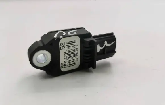 Toyota Auris E180 Airbag deployment crash/impact sensor 8983102150 0875002876
