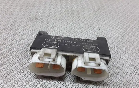 Volkswagen Transporter - Caravelle T4 Coolant fan relay 701919506