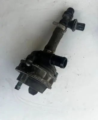 Jeep Compass Water pump 52115758