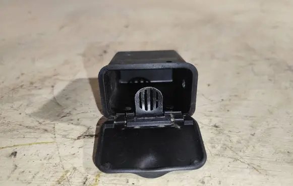 Opel Zafira A Rear door ashtray 90580259