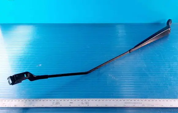 Peugeot 208 Front wiper blade arm 9673292080